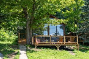 Lake Muskoka Deluxe 2-bdrm Cottage - Pier 100 #60