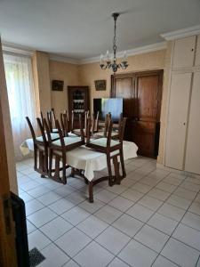 Appartements Townhouse 10 minutes from Paris SLZ : photos des chambres