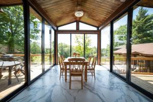 Lake Muskoka 3-bedroom Cottage - Pier 100 #30