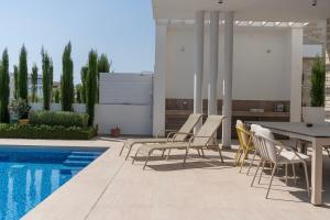 Luxury villa with pool near beaches and harbor