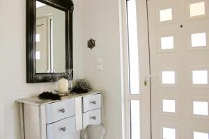 Heraklion Comfort Living - Near Center & Knossos!