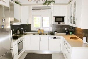 Heraklion Comfort Living - Near Center & Knossos!