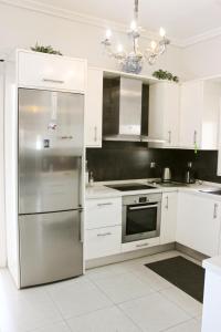 Heraklion Comfort Living - Near Center & Knossos!