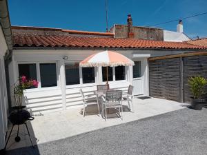 Maisons de vacances Maison proche centre-ville et baignade : photos des chambres