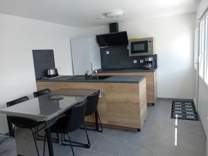 Maison proche centre-ville et baignade