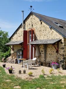Fermes Gite La Sarree : Chambre Double avec Salle de Bains Privative