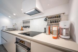 Strato Apartment