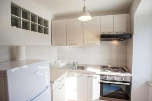 Apartment Pogled na luku