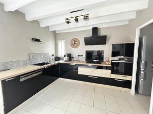 Maisons de vacances Maison a Monts : photos des chambres