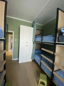 Sansar tunnel hostel