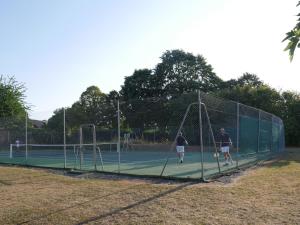 Maisons de vacances Grand Gite a Parce Sur Sarthe : photos des chambres