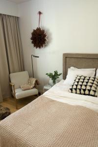 Lovely apr by the sea with Air condition!