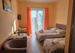 Apartamenty i pokoje z basenem AVENA Jastrzębia Góra