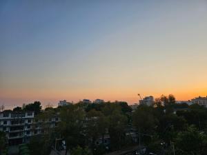 Amber Sand Apartments