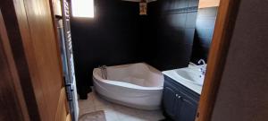 Jolie maison avec spa exterieur