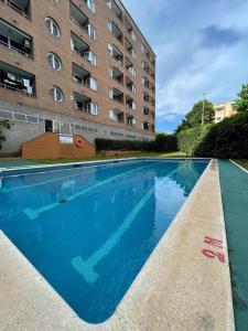 Apartamento con Piscina cerca de Playa de Fenals