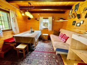 Vacation cottage house Enya