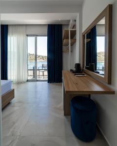 Lluka Sea Side