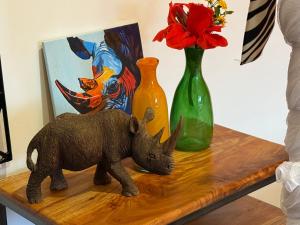 Moyoni Africa Lodge & Tours