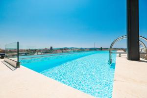 Penthouse Croatiendream with 3 bedrooms, pool and sea view