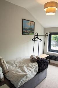 Detached City House Free Parking