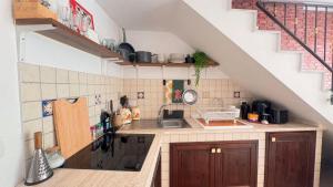 Stylish Loft w Balcony-near Duomo and Fish market