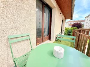 Villas Maison renove 10 prsn Parking privee & Balcon Proche Gare-Viotte : photos des chambres