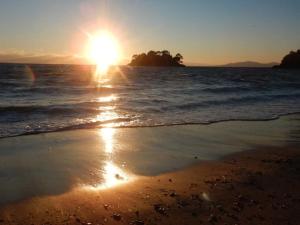 Coquet T2 rénové, proche plages et Hyères, 4 couchages