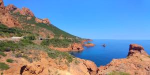 Coquet T2 rénové, proche plages et Hyères, 4 couchages