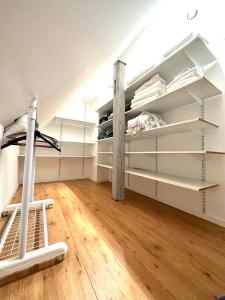 Maisons de vacances Chez Seb piscine et parking proche Mulhouse : photos des chambres