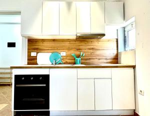 Jonis Twin Condos (Pool&Pine View)