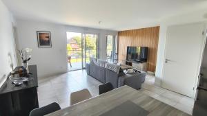 Vue Parlement Européen - Grande terrasse au calme - Tram à 2 min - Parking