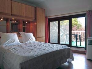 B&B / Chambres d'hotes Chambres d-hotes du Domaine de Cabrieres : photos des chambres