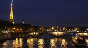 Appartements Parisian Chic & Spacious Studio with Parking : photos des chambres