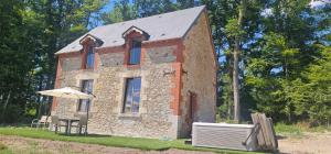 Maison avec spa privatif, piscine, poele à bois Domaine de la Moyendrie