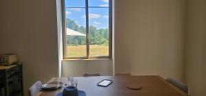 Maisons de vacances Maison avec spa privatif, piscine, poele a bois Domaine de la Moyendrie : photos des chambres