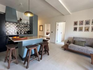 Steps to beach 3 Bedrooms 2 Bathrooms 2 Kitchens with a Terrace - 2 Parking spots - Sea View