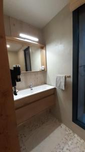 Villas ANDUZE quiet calme rustig : Villa avec Piscine Privée
