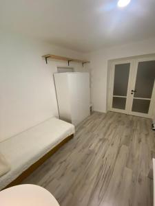 ROOMS IN THE SHARED FLAT - POHODA festival 2026