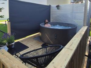 Sosnowa Przystań - Domki z Jacuzzi w Rozewiu