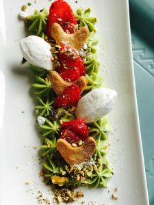 Maison Contemporaine Bien être Jacuzzi Hammam et Art immersif dans un cadre zen proximité Mont Saint Michel