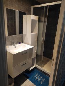 Sejours chez l'habitant Une petite villa : photos des chambres