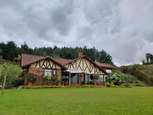 Casa de Campo, La Suiza in La Ceja, Antioquia