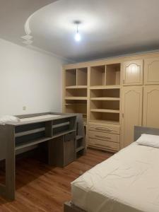 Maison de 3 chambres avec piscine tubulaire et clim à Karakcho