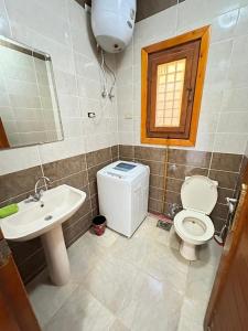 شاليه للايجار في مارينا 5 العلمين كود 0ع