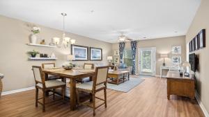 1812 Willow Bend Condo