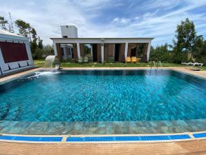 Farm - Private pool - Games - Nature