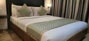 R D Hotels HSR
