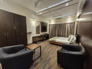 R D Hotels HSR
