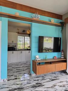 Rest in Paradise, Pool, Beach and Terrace